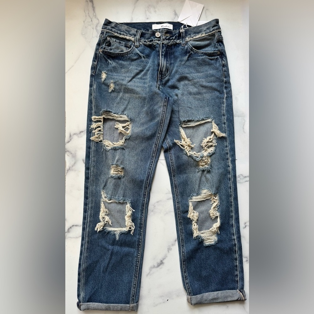 KanCan Distressed Boyfriend Jeans Size 26 Ripped Denim NWT